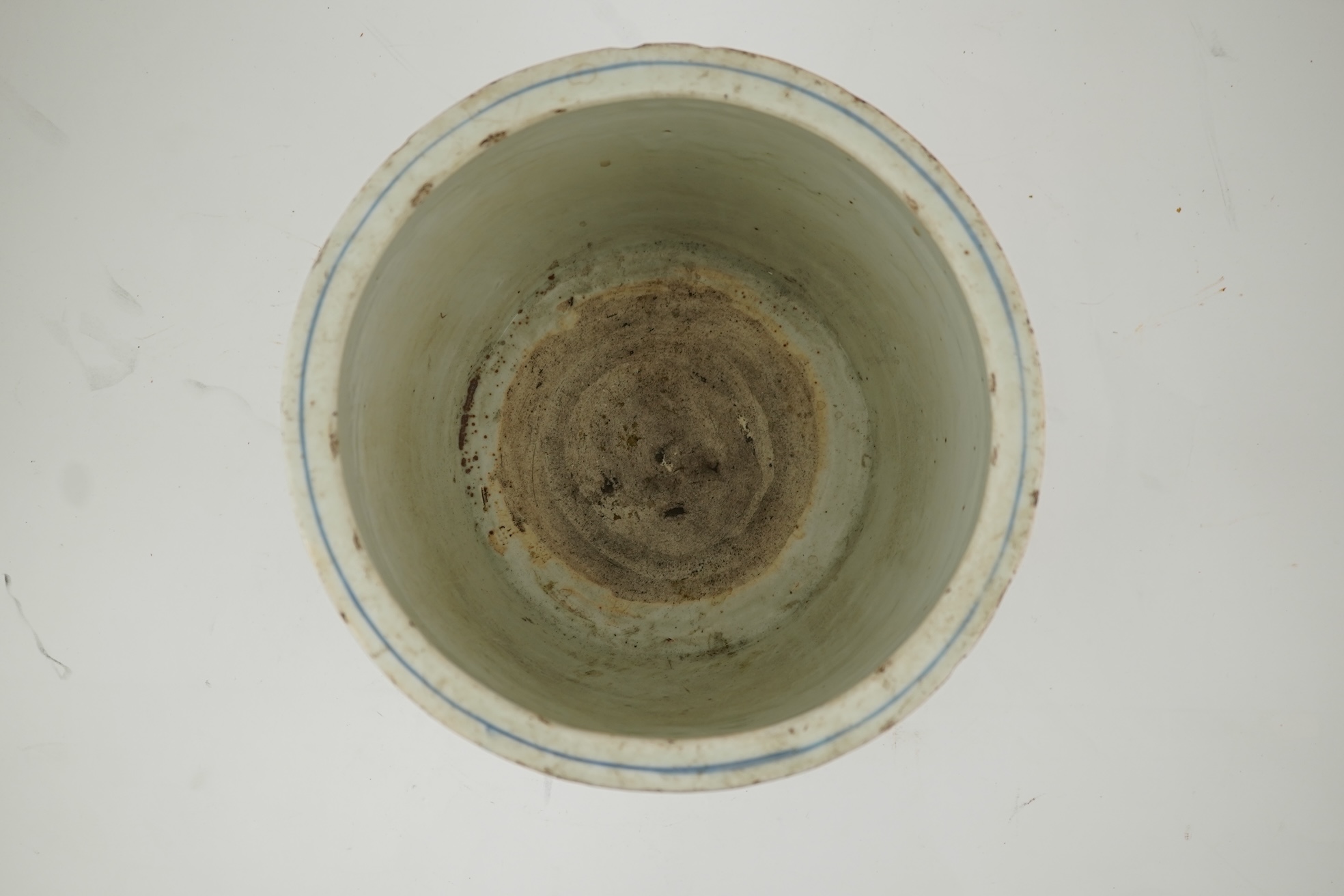 A large Chinese blue and white tripod censer, Ming Dynasty, 16th century